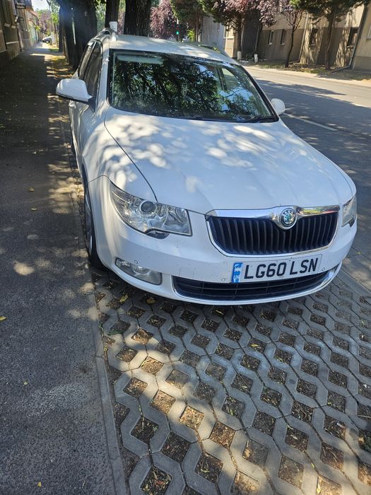 SKODA Superb 0 — imagine 2