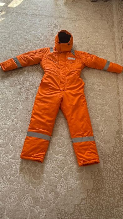 Продам зимнюю спецовку