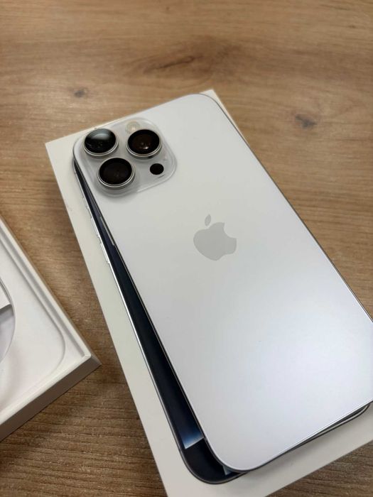 iPhone 16 Pro Max White Titanium H94436