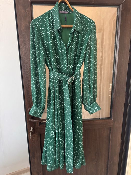 Продам платье в хорошем состоянии.