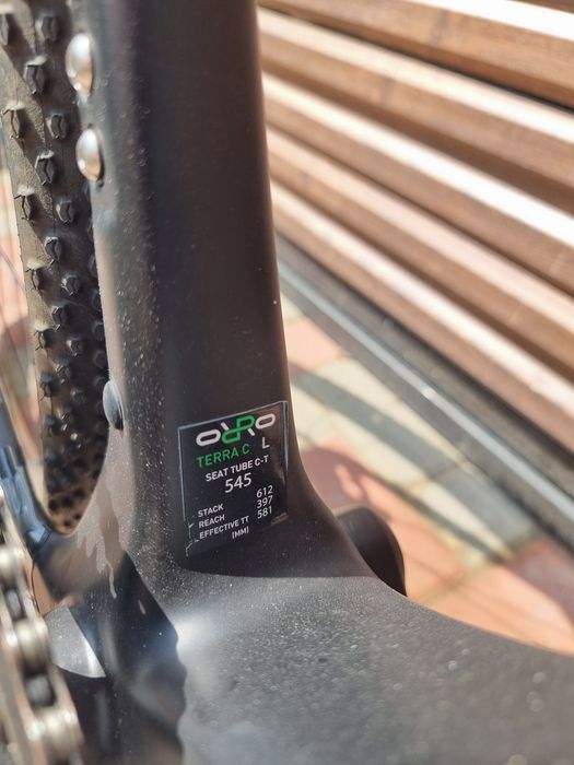 Bicicleta gravel orro terra C apex