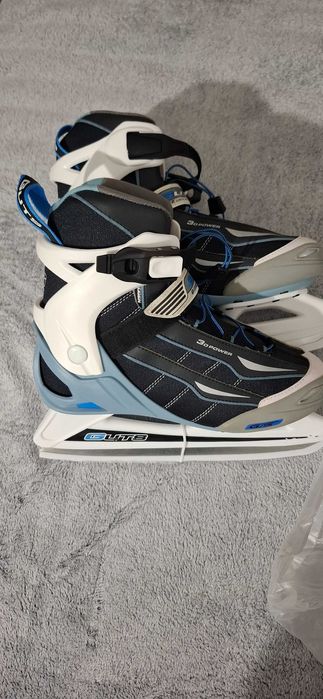 De Vanzare Patine nr 42,perechea 150 de leilei