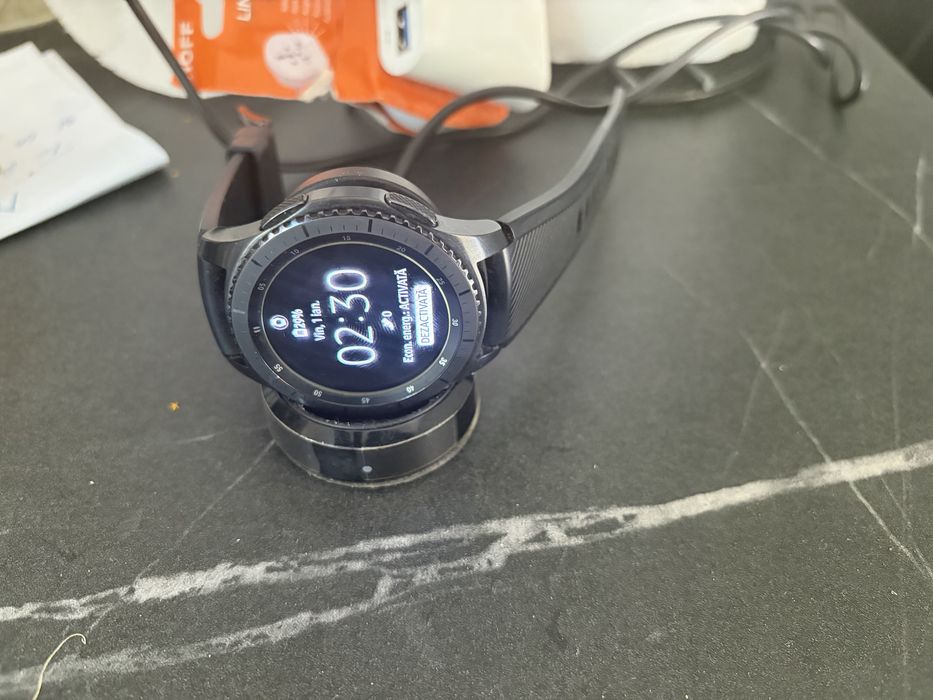 Vand smartwatch Samsung Gear 3frontier