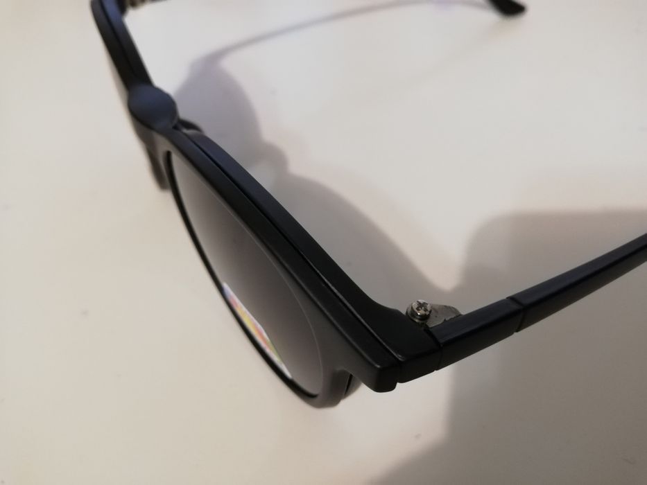 Ochelari cu clip-on. Atât de vedere cât și de soare