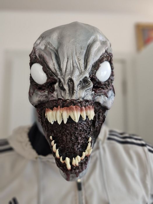 Кукерски маски  гумени маски