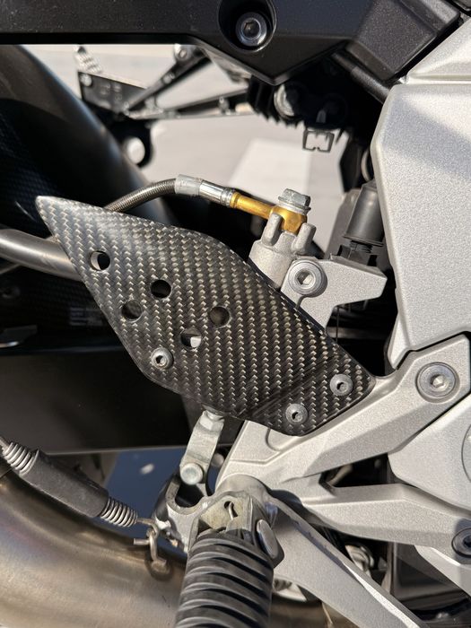 Kawasaki Z750 Akrapovic Full