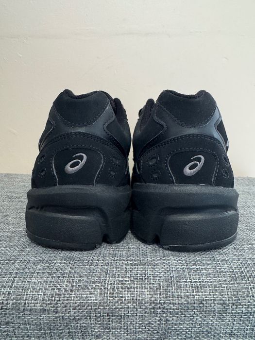 Мъжки маратонки ASICS.