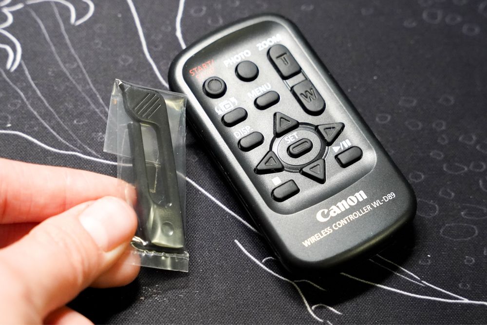 Canon xa10 + 3 оригинальные батареи