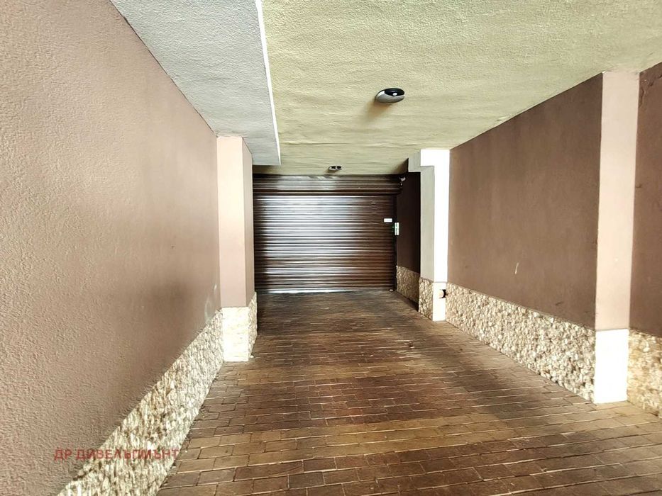 Дава се под наем Едностаен апартамент в София, Център - 36 кв.м за 434.60 € - Снимка #14