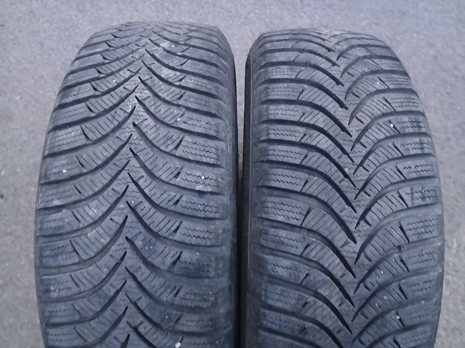 Зимни гуми 15цола Hankook-195/65/15-6.5мм-грайфер 2018година