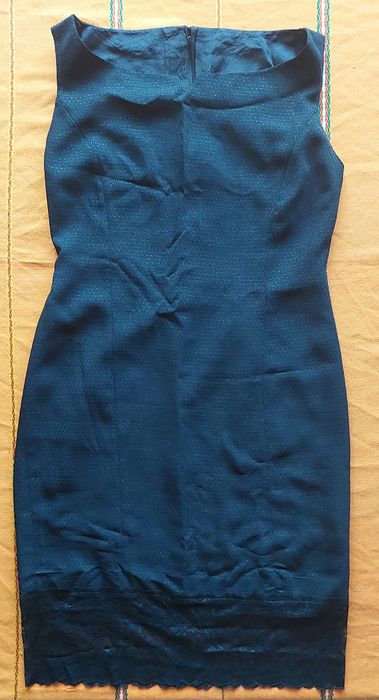 Рокля официална с дателен подгъв