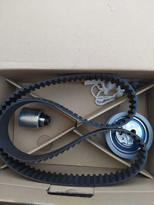 Ангренажен комплект с водна помпа за VW Touran 1.9 TDI