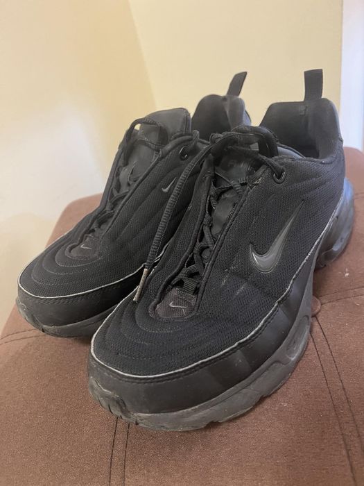 Черни маратонки Nike