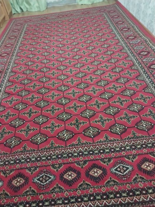 Продаю ковер б/у