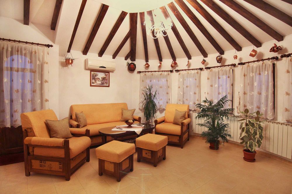 Чистота, комфорт, уют и тишина в центъра - Еко Апартаменти Милчеви