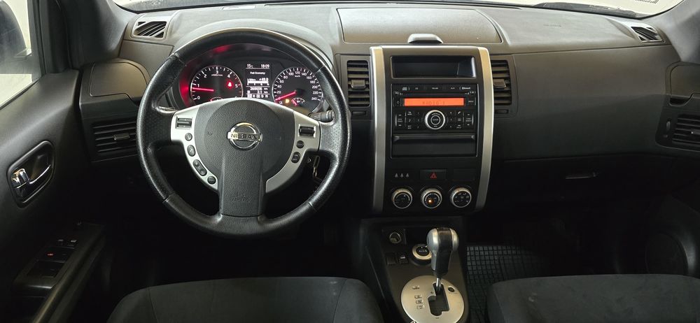 Nissan  qashqai an .2012 euro 5  automatic 4x4 posibilitatea rate