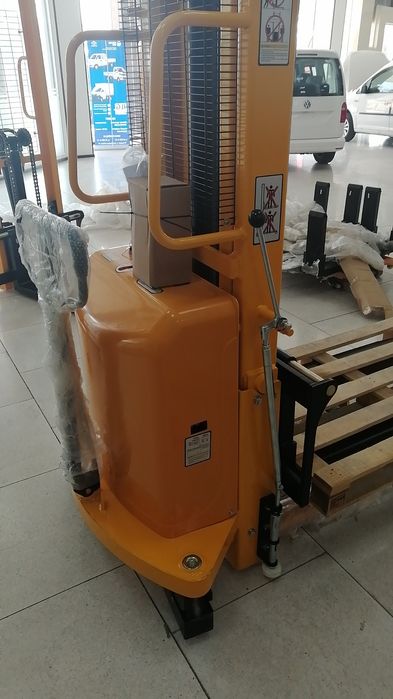 Электрический Штабелер 1.5 т - 3 метр (ручная кара) рохля