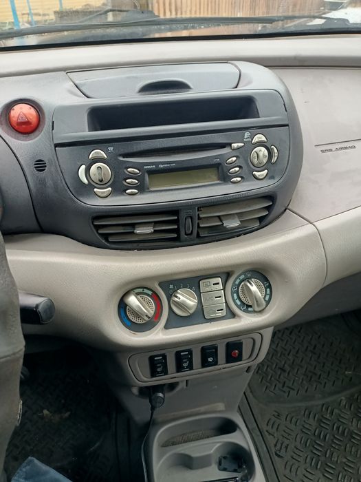 Продаю Ниссан Алмеро