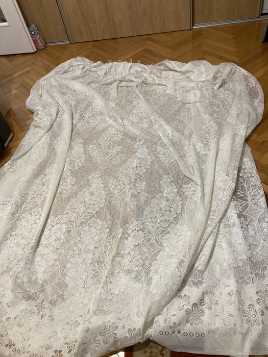 Perdea de dormitor sau sufragerie.