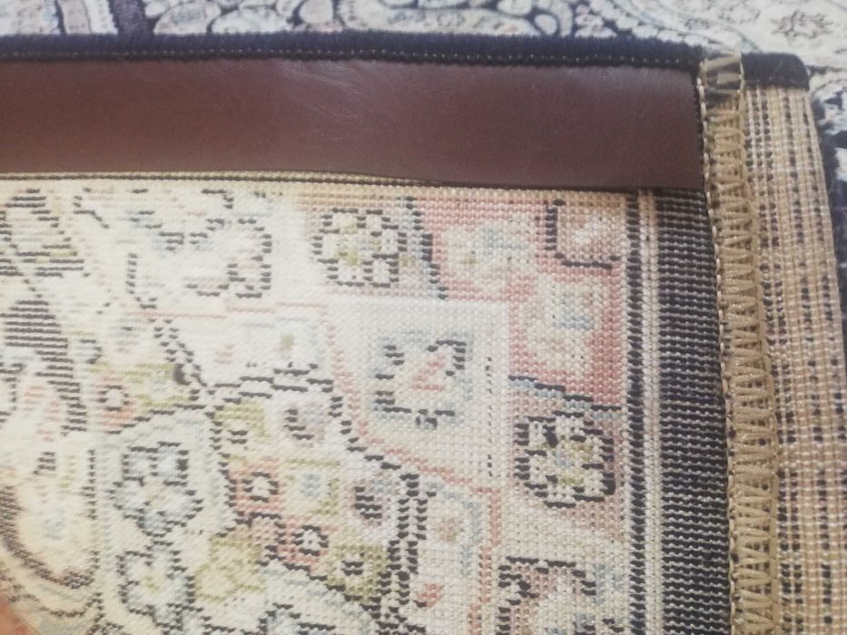 Продам ковер размер  2х3 б/у