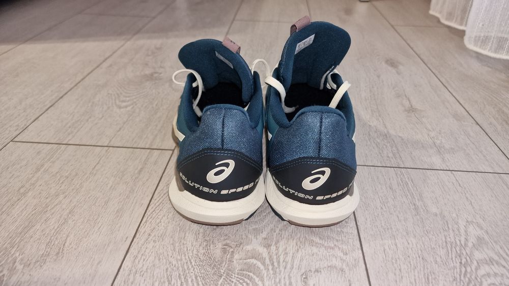 Asics solution speed FF3