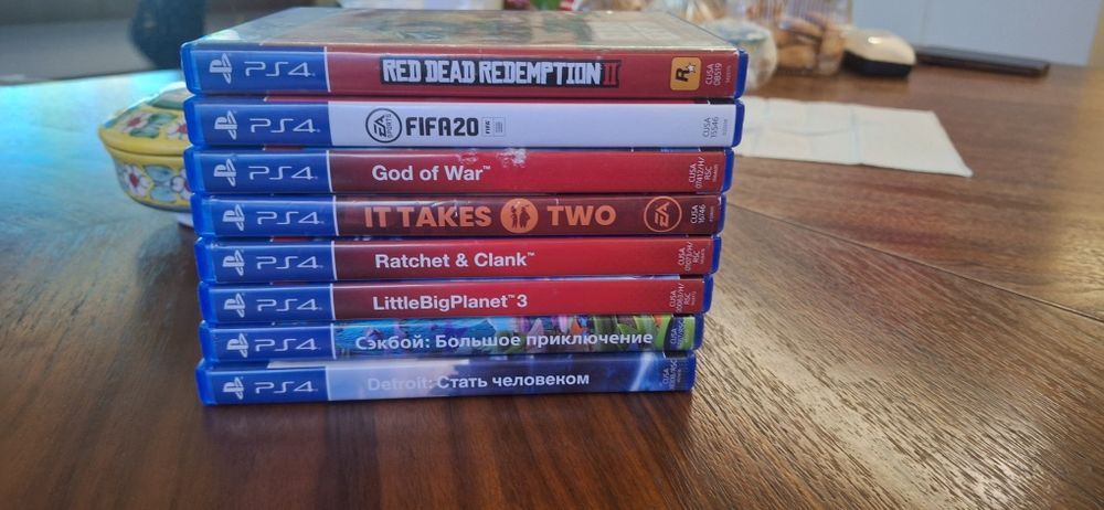 PS4 pro 1 Tb Сони плейстейшн