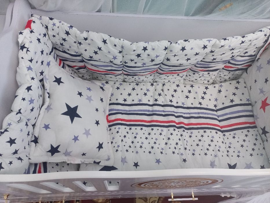 Детская кроватка люлька.