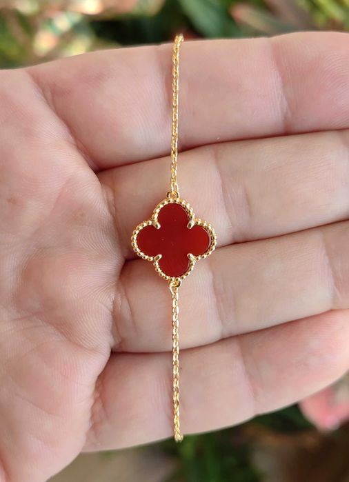 Van Cleef & Arpels VCA Sweet Alhambra bracelet- гривна с една детелина