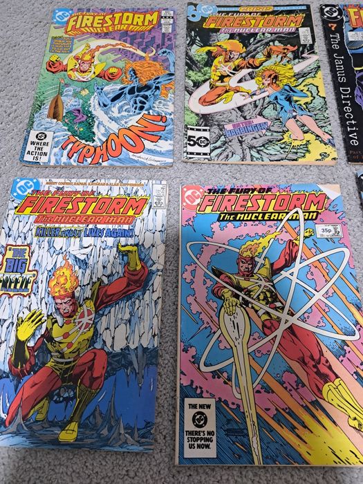 10 Carti Benzi Desenate Limba Engleza DC Firestorm 1982-1989