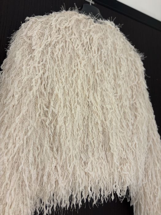 Страхотно яке с метална нишка ZARA