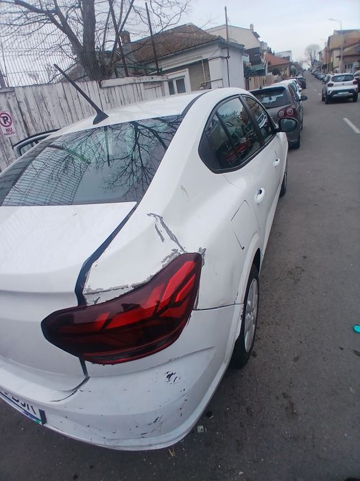 Logan de vanzare 2022