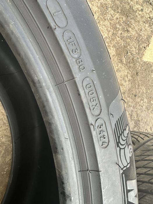 Продавам гуми 305/35/23 Michelin Pilot Alpin 5 SUV