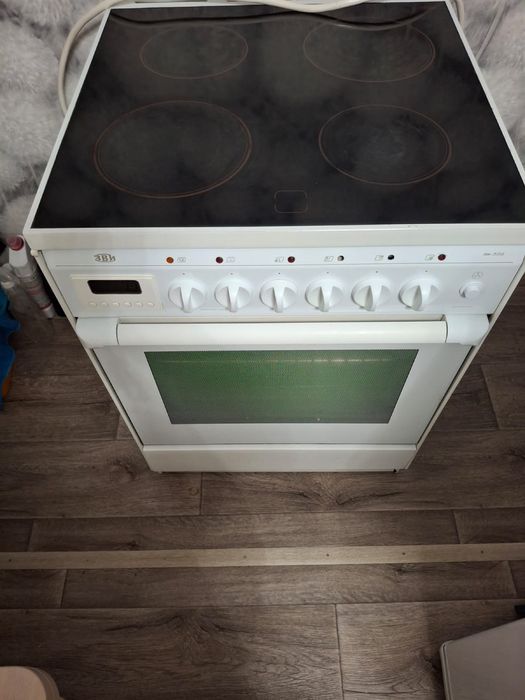 Продас плиту б/у