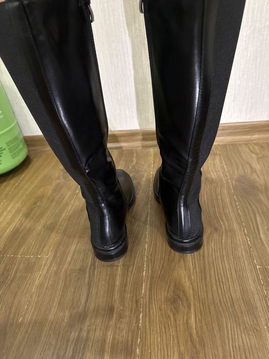 Зимни дълги  ботуши.