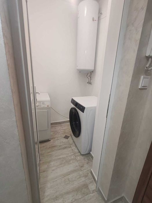 Дава се под наем Тристаен апартамент в Пловдив, Остромила - 118 кв.м за 650 € - Снимка #8