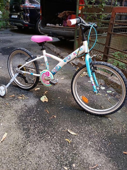 Bicicleta copii cu roti de 20"