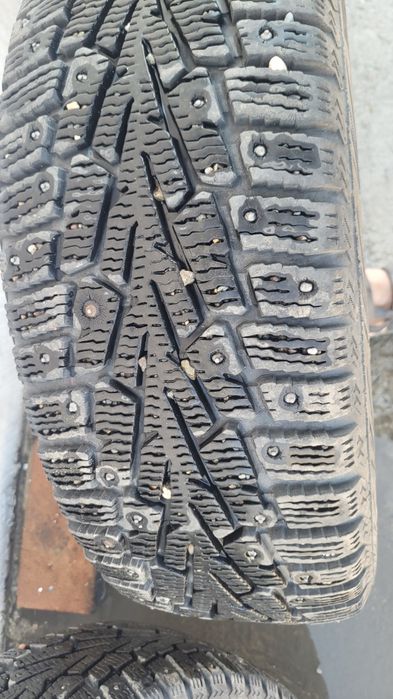 Продам шины 205/65/R16