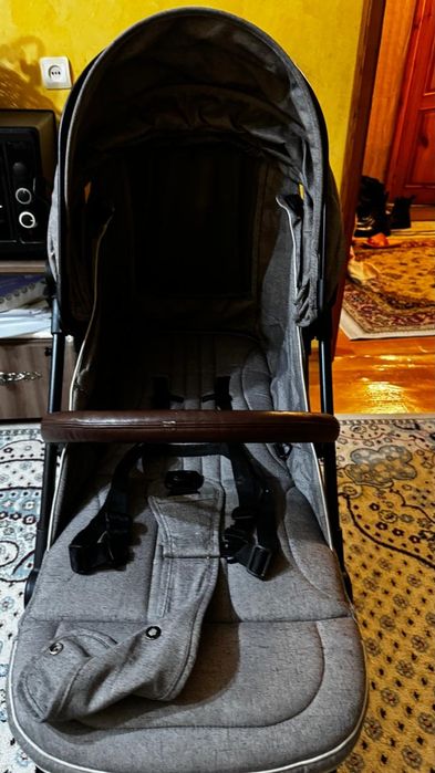 Коляска удобная Nuovita