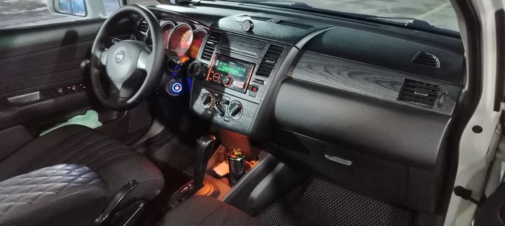 Прадтся Nissan tiida 1.6 2008 год