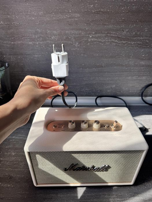 Чисто нов Спийкър Marshall /цвят Крема