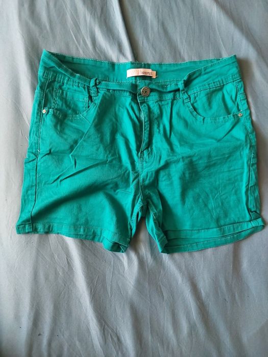 Дамски къси гащи