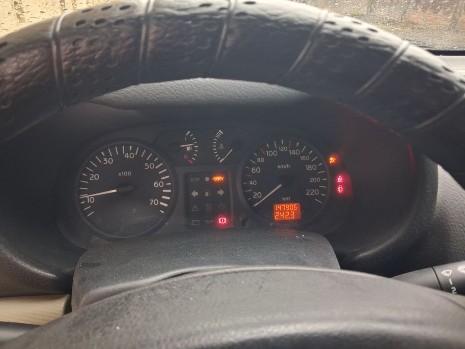 Рено Клио 1.2 бензин