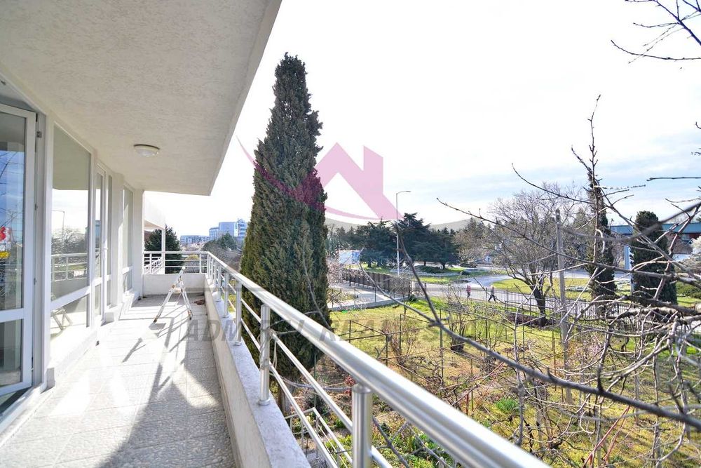 Дава се под наем Къща в Варна, м-т Евксиноград - 200 кв.м за 800 € - Снимка #11