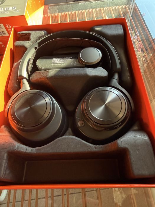 Steelseries arctis nova pro wireless Noi