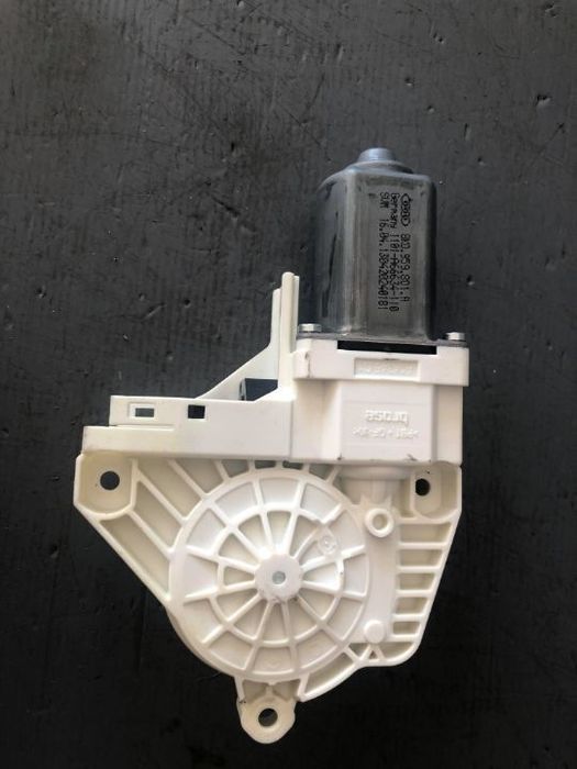 motoras macara stanga fata audi a4 b8
