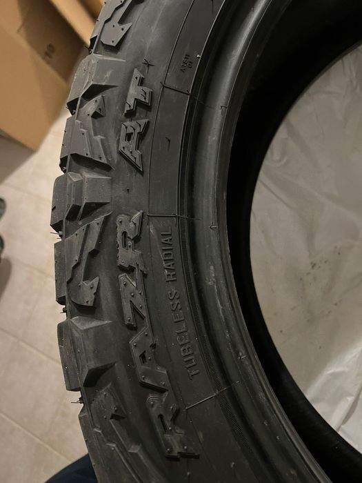 Продам шины MAXXIS 285/50 R22