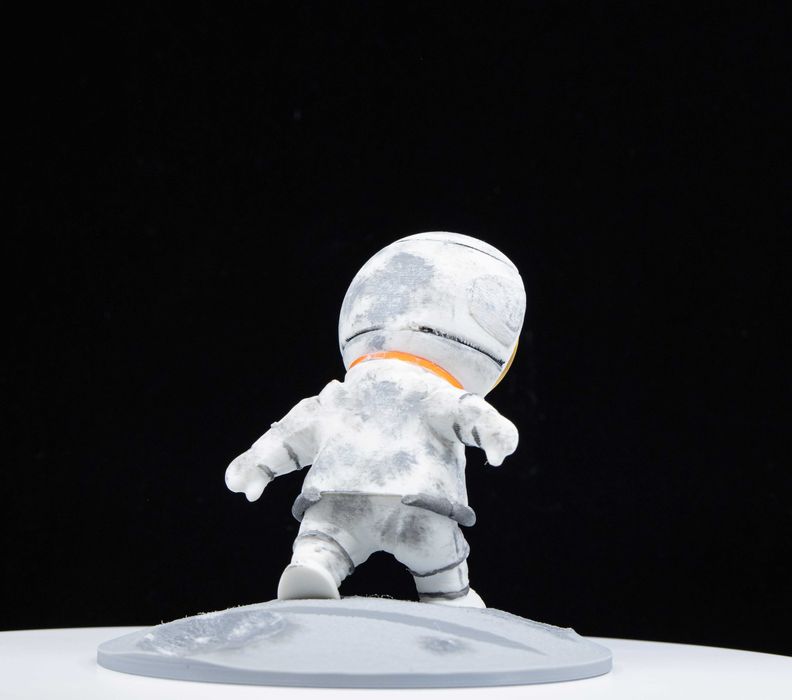 STAND TELEFON ASTRONAUT PE LUNA -Handmade, dry brush + 4 straturi lac