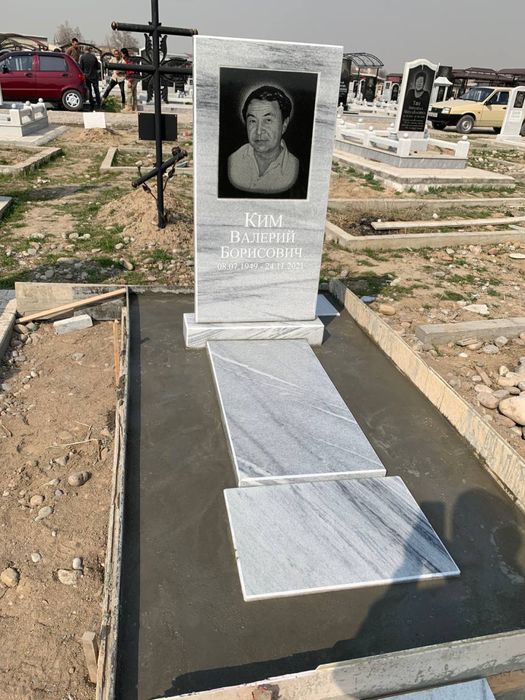 Памятники из первых рук