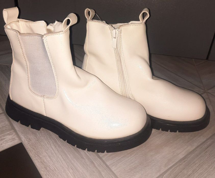 Десткие сапожки детс