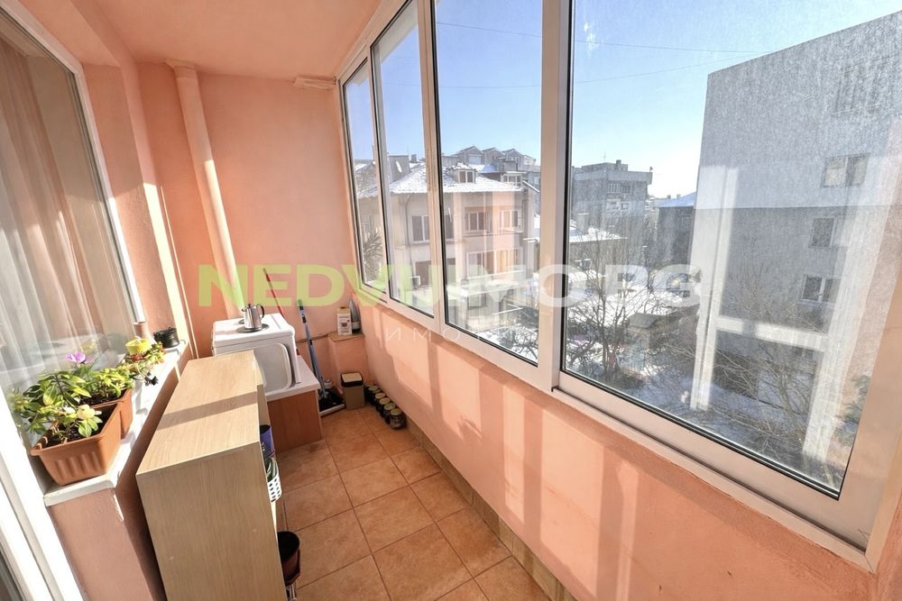 Продава се Двустаен апартамент в Варна, Централна поща - 50 кв.м за 1816 €/кв.м - Снимка #4